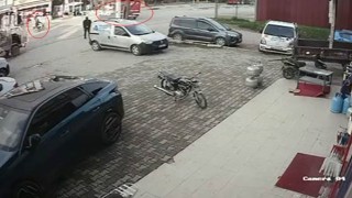 İzmirde feci kaza kamerada: Lise öğrencisi genç yaşam mücadelesi veriyor