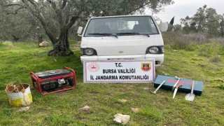 İznikte kazı yapan 2 kişi yakalandı