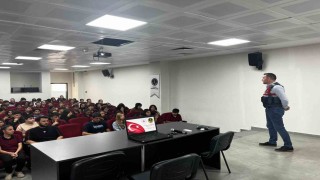 Jandarmadan öğrencilere siber güvenlik eğitimi