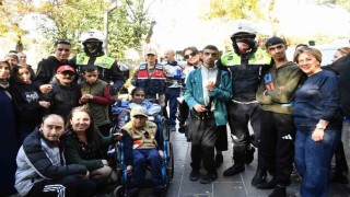 Jandarmadan özel ihtiyaçlı çocuklara anlamlı ziyaret