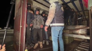 Kaçak göçmenlerin umuda yolculuğu Erzurumda bitti