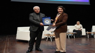 Kadın Liderliği ve Anadolunun Geleceği Uşak Üniversitesinde ele alındı