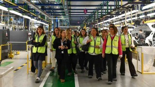 Kadının Güçlenmesi Bursa Platformu üyeleri, Oyak Renaultda buluştu