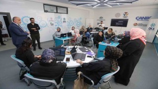 Kadınlar, yapay zeka ile geleceğe hazırlanıyor