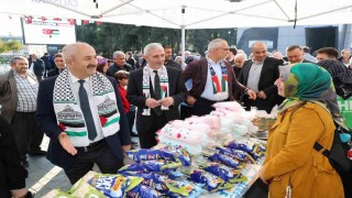 Kadınların el emeği ürünleri Filistinliler için satışa sunuldu