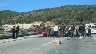 Kamyonet sürücüsü hayatını kaybetti