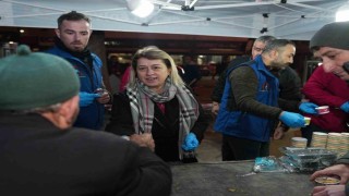 Kandilde dualar edildi ağızlar tatlandı