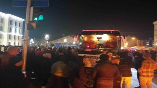 Karapınarda umre yolcuları dualarla uğurlandı