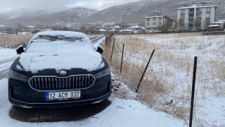 Karlıova beyaza büründü