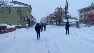 Karlıovada  eğitime 1 gün ara verildi