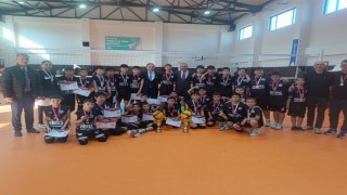 Karpuzluda Yıldız Erkekler Voleybol Müsabakaları tamamlandı