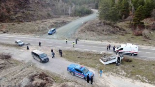 Kastamonuda otomobil ile çarpışan kamyonet ters döndü: 1 ölü, 1 yaralı