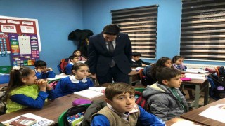 Kaymakam Fatih Erdoğandan köy okullarına ziyaret