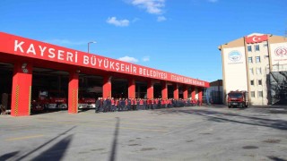 Kayseri Büyükşehir İtfaiyesi, Kırıkkaledeki kimya fabrikası yangınına destek için harekete geçti