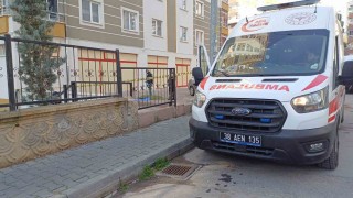 Kayseride 8. kattan düşen kadın öldü