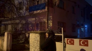 Kayseride komşuluk örneği: Ulaşamadığı komşusundan soğuk havada haber bekledi
