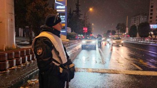Kayseride polis ekipleri denetimleri artırdı