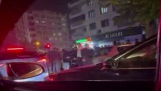 Kaza sonrası kavgaya tutuştular