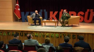 KBÜde Ömer Özkök ve Hikmet Genç öğrencilerle bir araya geldi