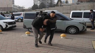 Kırıkkalede kız meselesi iddiasıyla çıkan silahlı kavgaya karışan 6 şüpheli adliyede