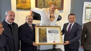 Koca Seyitin künye defteri ve gençlik fotoğrafı ortaya çıktı