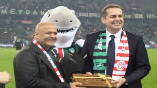 Kocaelispor ve Antalyaspor başkanlarından dostluk mesajı