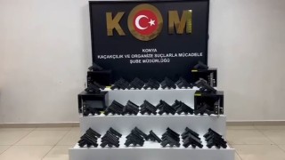 Konya Polisinden kaçak silah operasyonu: 100 tabanca ele geçirildi