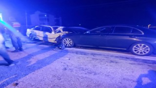 Konyada otomobiller çarpıştı: 1 ölü, 5 yaralı