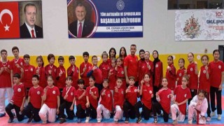 Körfezin genç ve minik karatecileri 23 madalya aldı