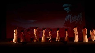 Koruma altındaki çocuklardan duygulandıran performans: Harman yeri 1915 Erzurumda sahnelendi