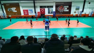 Köyceğizde ödüllü Voleybol Turnuvası başladı