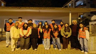 Kumlucada lise öğrencileri 10 yıldır yardımlaşma duygusunu canlı tutuyor