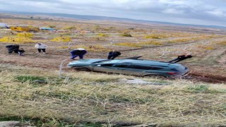 Kurtalanda SUV tipi araç devrildi, yolcular yara almadan kurtuldu
