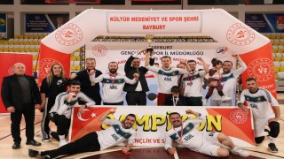 Kurumlar Arası Voleybol Turnuvasının şampiyonu Milli Eğitim Müdürlüğü oldu