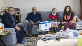 Kuşadası Belediyesinden engelli Osman amcaya anlamlı ziyaret