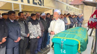 Kütahya Berberler ve Kuaförler Odası Başkanı Mehmet Çaltı son yolculuğuna uğurlandı