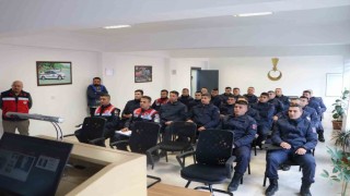 Kütahya Jandarma Komutanlığı personeline belgesiz hayvan hareketleri eğitimi