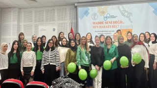 Kütahyada Sosyal Hizmet Topluluğundan Bağımlılık Türleri ve Sosyal Hizmet Müdahaleleri eğitimi