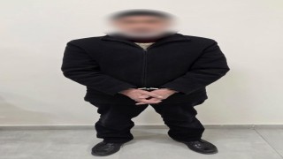 Kütahyada umre vaadiyle 23 kişiyi dolandırdığı iddia edilen şahıs tutuklandı