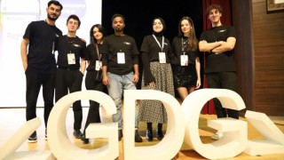 Kütahyadaki Devfest25 etkinliği teknoloji tutkunlarını bir araya getirdi