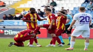 Laszlo Benes gollerine devam ediyor