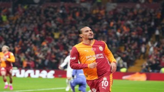 Leroy Sane ligdeki 5. golünü attı