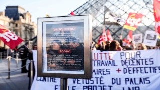 Louvre Müzesi grevi uzatma kararı aldı