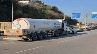 LPG yüklü tanker otomobile çarptı, facianın eşiğinden dönüldü