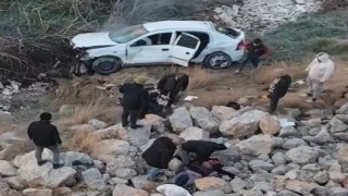 Malatyada otomobil köprüden uçtu: 1 ölü, 2 yaralı