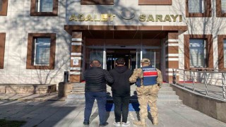 Malazgirtte aranan şahıs jandarma tarafından yakalandı