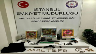 Maltepedeki zula evine baskında çok sayıda silah ele geçirildi