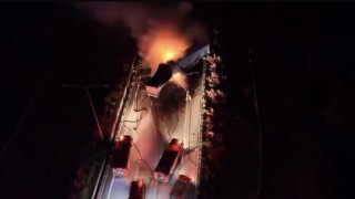 Manisada kaza yapan tırlar alev aldı