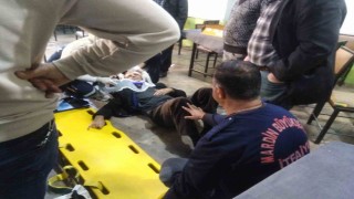 Mardinde kıraathanede tavan çöktü: 2 yaralı