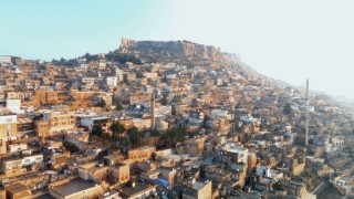 Mardinde sis tarihle buluştu, ortaya kartpostallık görüntüler çıktı